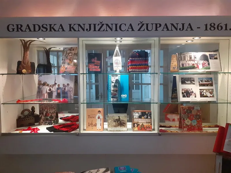 Mali literari čuvaju tradiciju i običaje