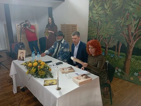 Predstavljena knjiga “Engleska igra šokačke lady”, autora Ive Rešića
