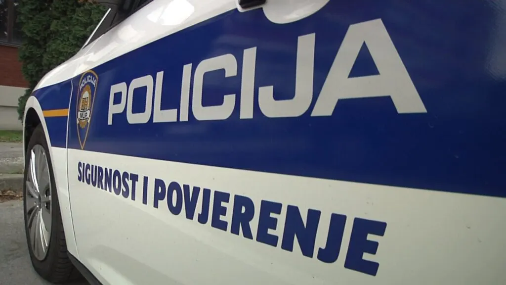 Zbog učestalih krađa i provala u vozila policija upozorava